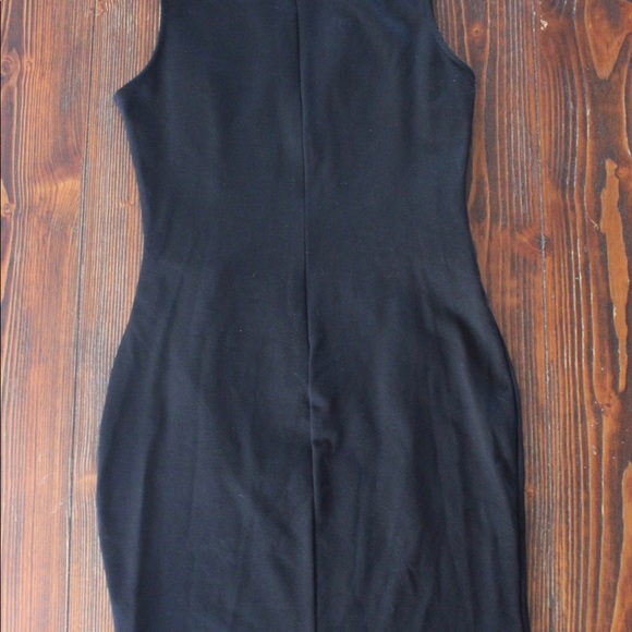 Black dress - Picture 2 of 2